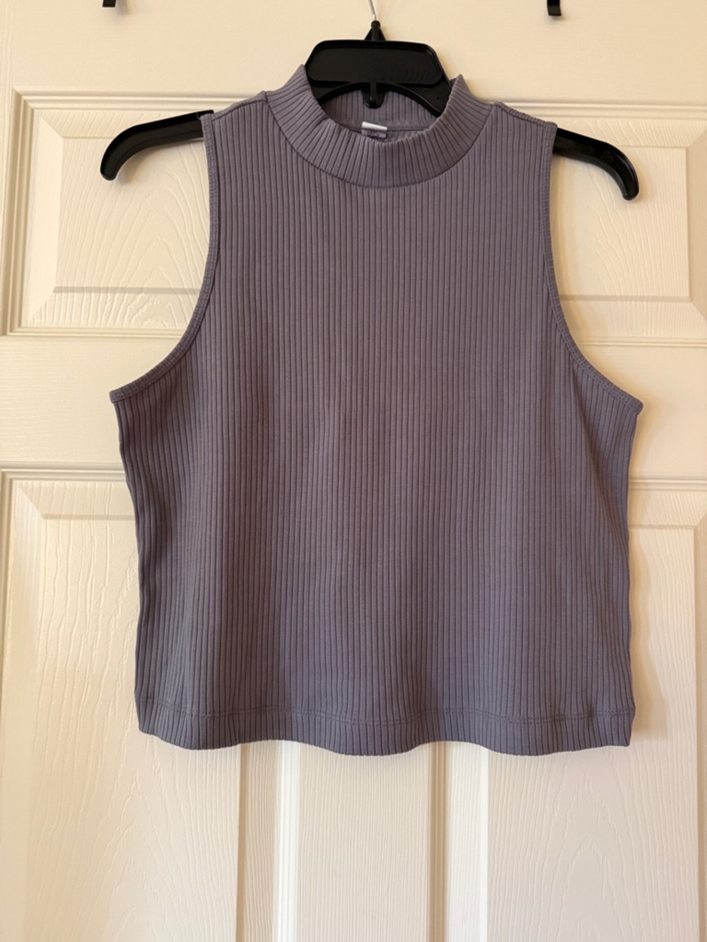 Old Navy Ribbed Mock Neck Tank in Lavender